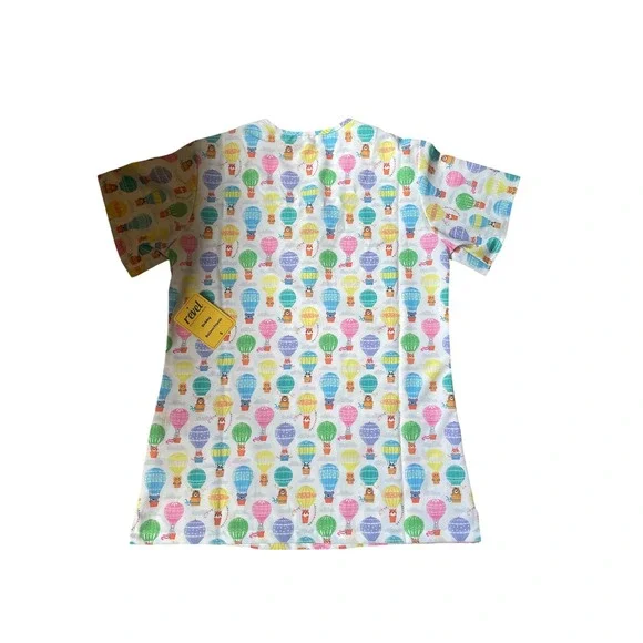Revel Women's Hot Air Balloon Print Scrub Top Healthcare Uniform NWT - Picture 5 of 5